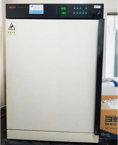 CO2 incubator