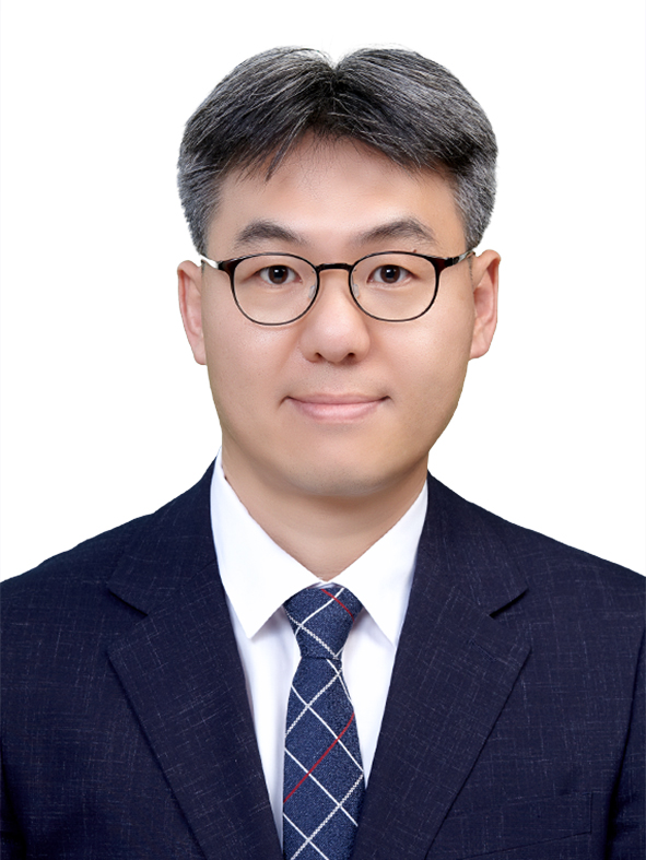 홍용근 교수